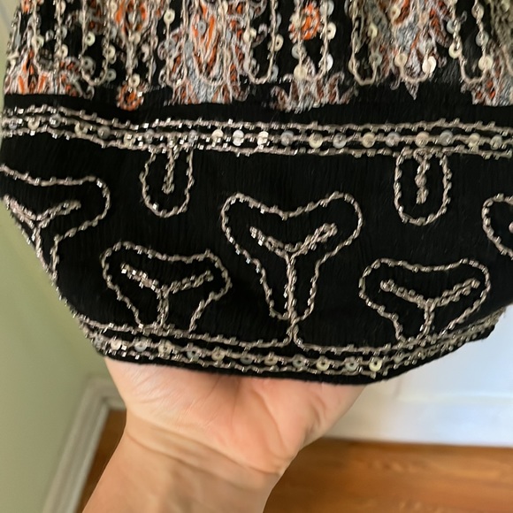 Design Lab. Size M, loose fitting tunic. - Picture 3 of 4